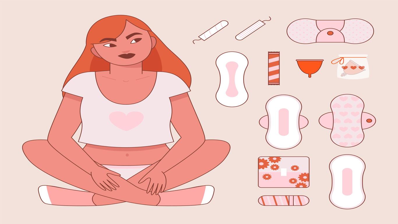 imagem de uma moça sentada olhando para objetos que remetem à TPM e menstruação, como absorvente interno, ob, etc