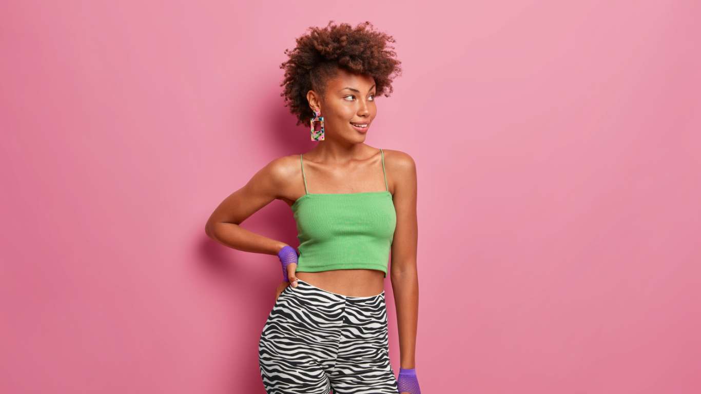 imagem de uma moça na moda esportiva