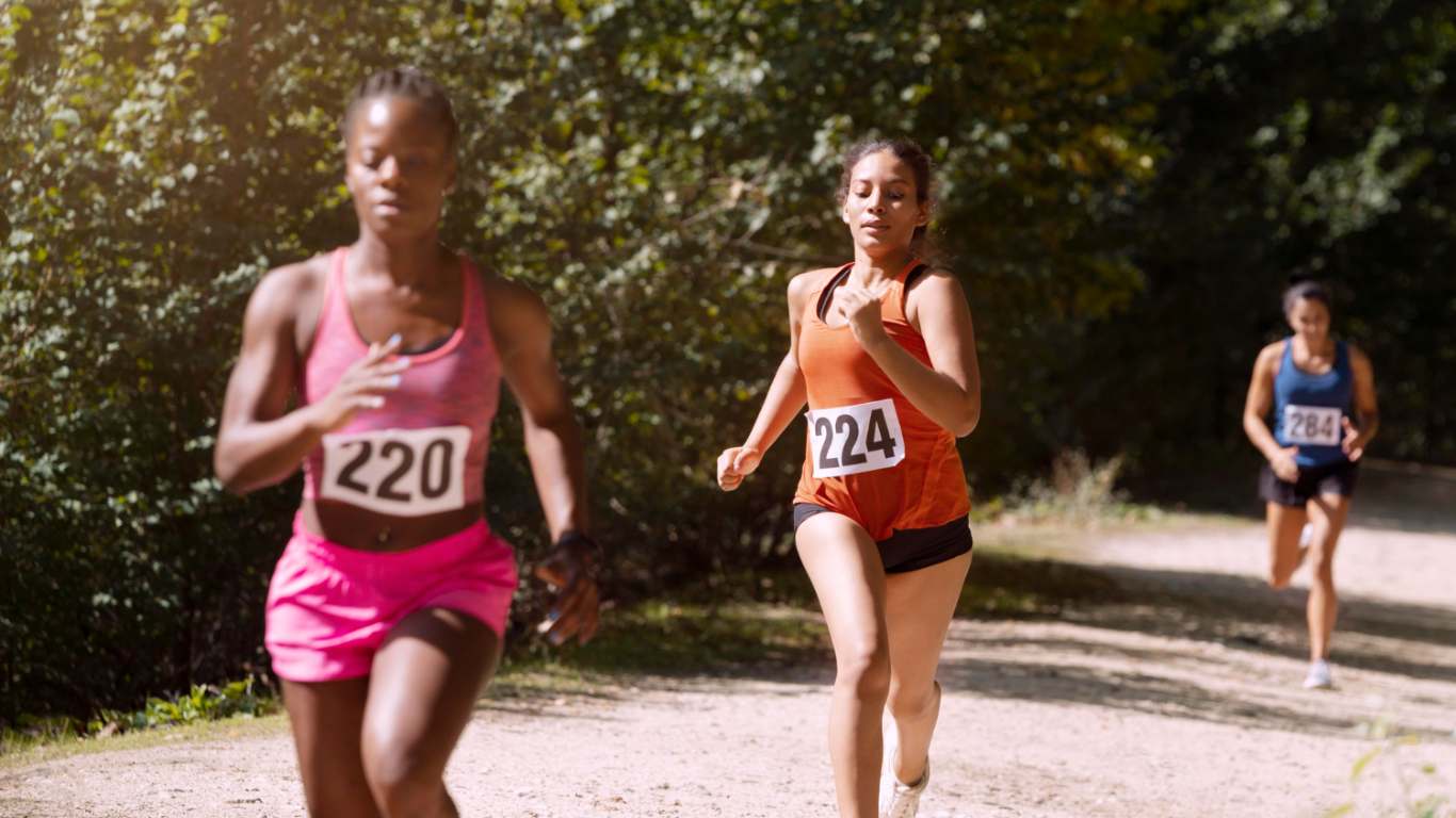 imagem de atlestas correndo